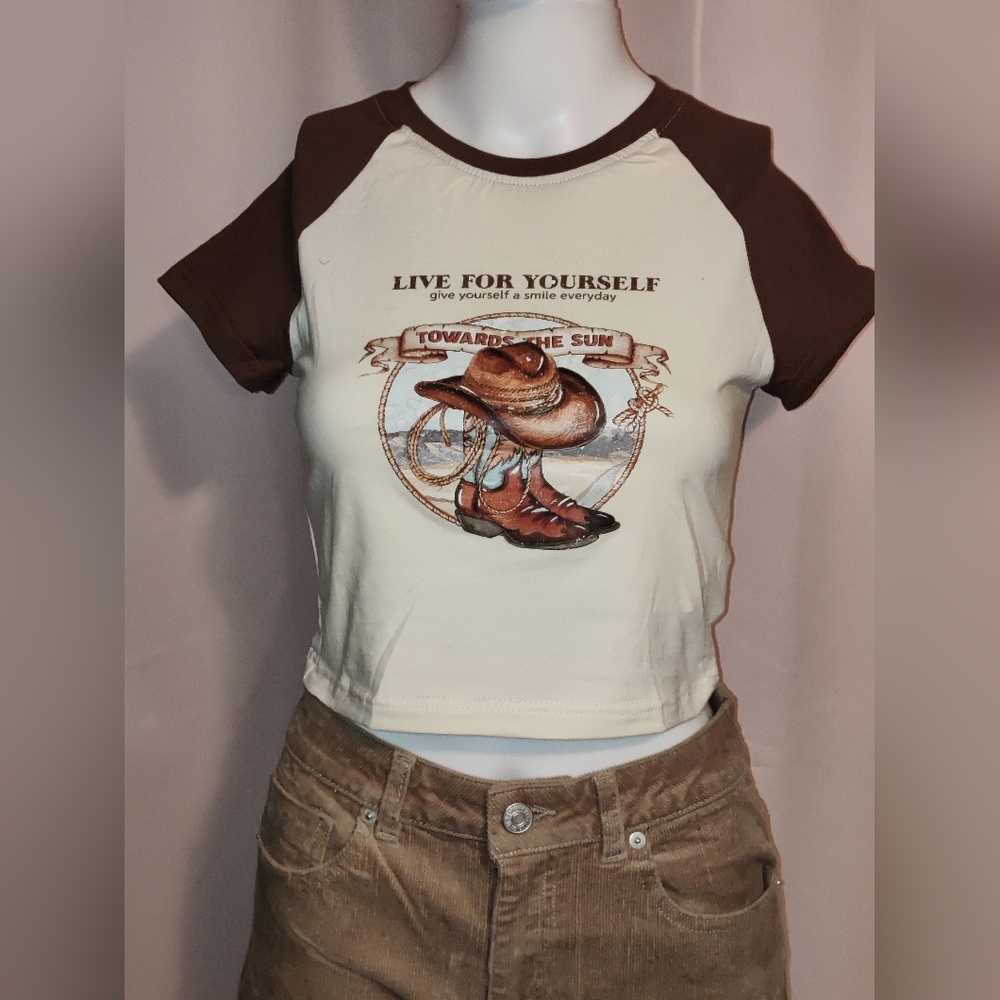 ***Raglan Sleeve Crop Tee